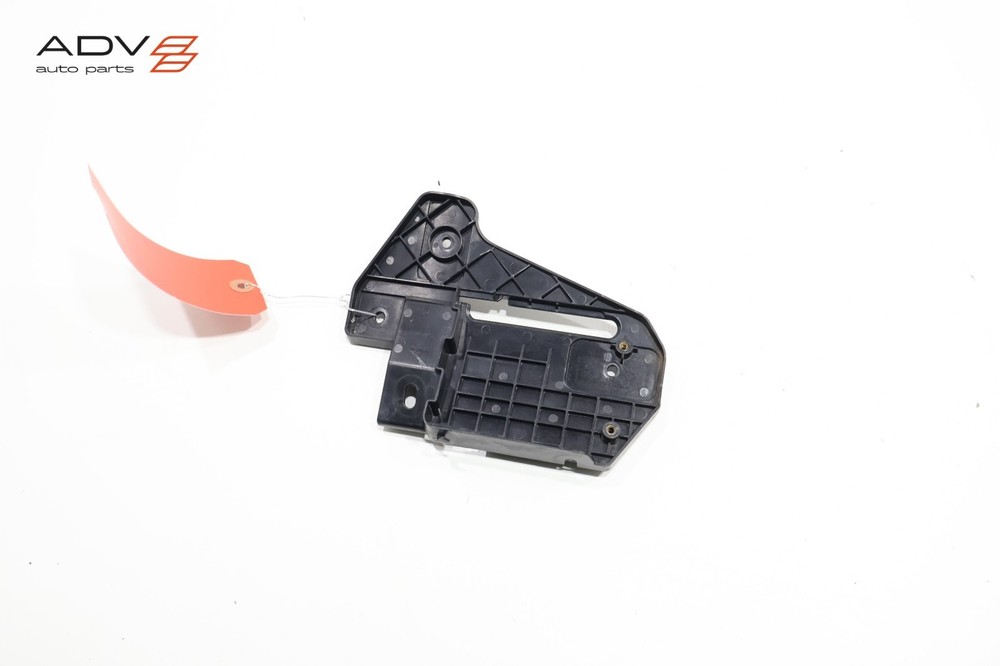 2018 - 2021 FORD EXPEDITION REAR LEFT BLIND SPOT RADAR SENSOR MODULE BRACKET OEM