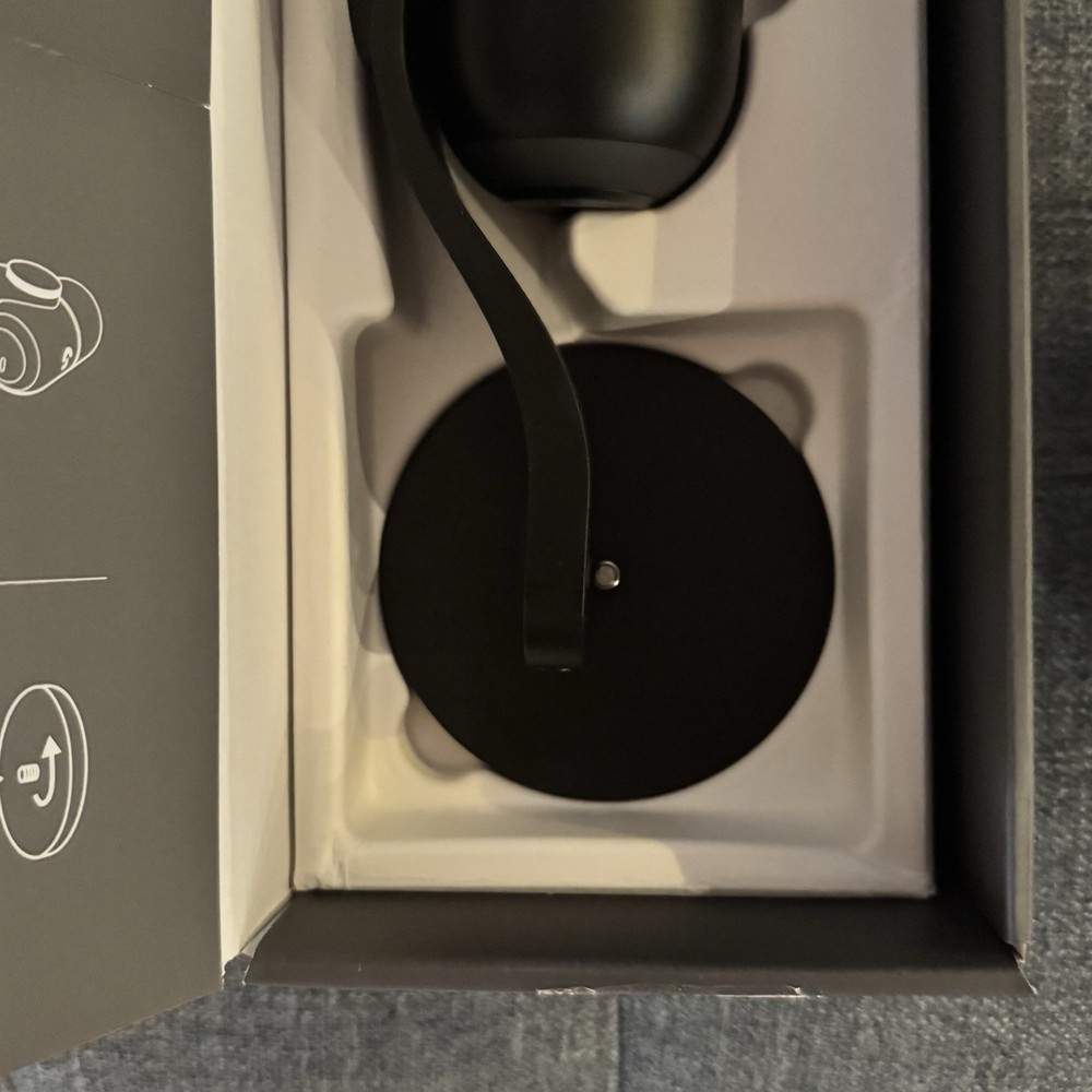 Logitech Yeti GX Dynamic RGB Gaming Mic with LightSync