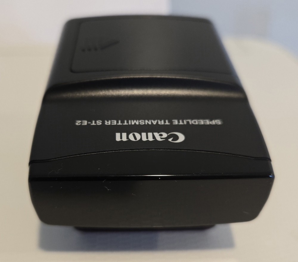 Canon ST-E2 IR Speedlite Transmitter USED