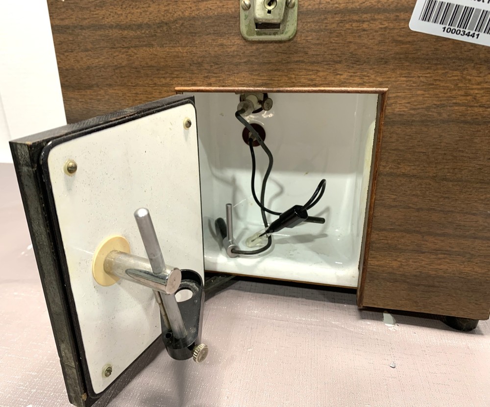 Vintage Beckman PH Meter Model GS Ph Meter Untested