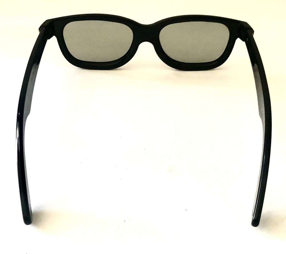 1 Pair Real D 3D Glasses *Pre-Owned/Nice Condition*