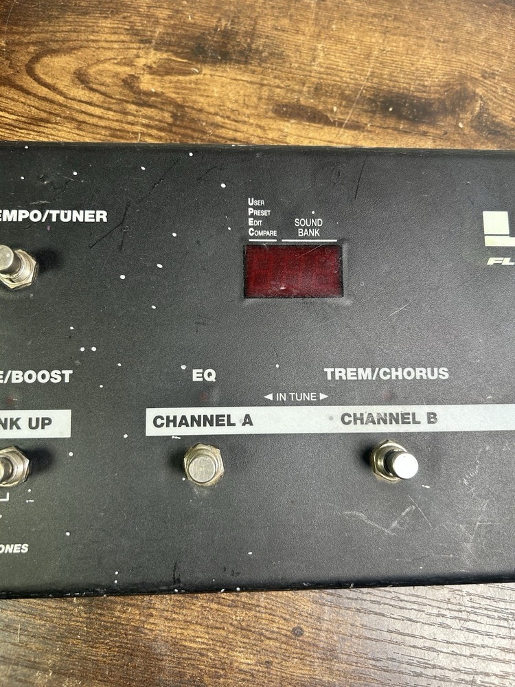 Line 6 Black Channel Multi Effects Foot Pedal Floor Board ( UNTESTED)
