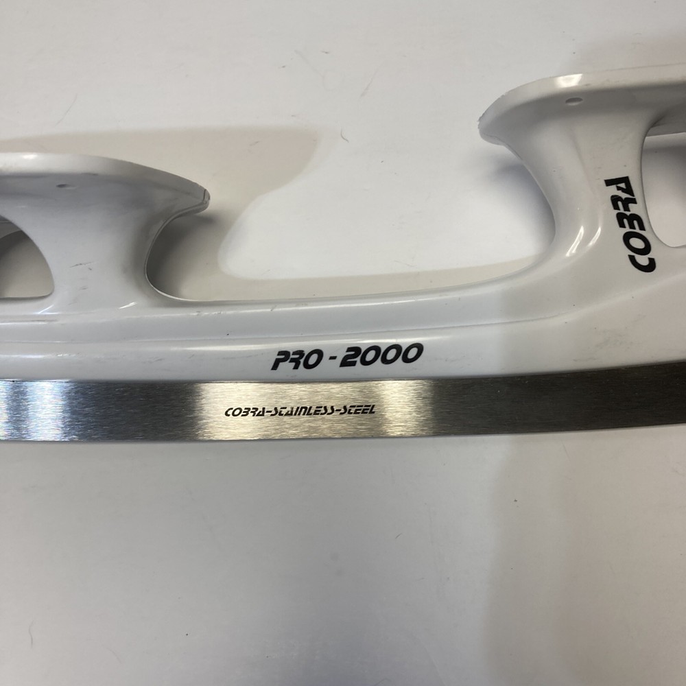 Graf Cobra Pro-2000 Holder And Runner Size 306 Left