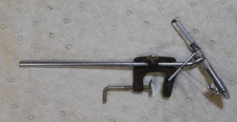 Vintage Herter's Fly Tying Vice No. 9