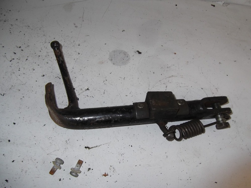 SUZUKI GSX250  SIDE STAND