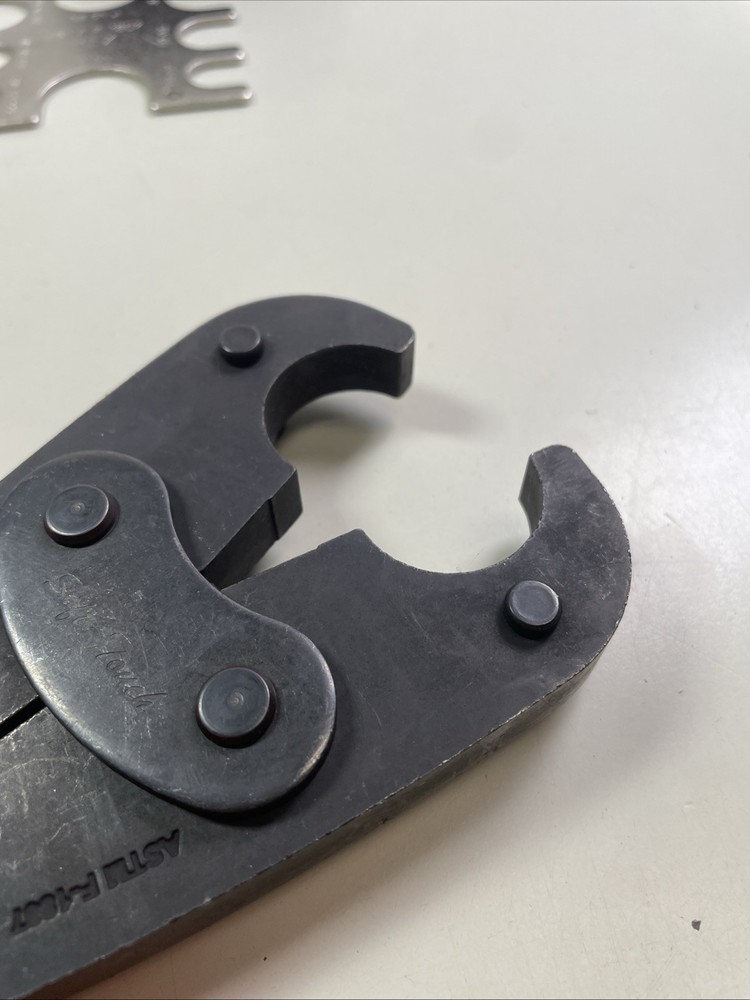 SharkBite 23100 PEX Crimp Ring Tool ONLY - NO DIES