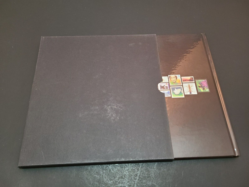 Canada Post COLLECTION CANADA 2007 STAMP SET ALBUM YEARBOOK