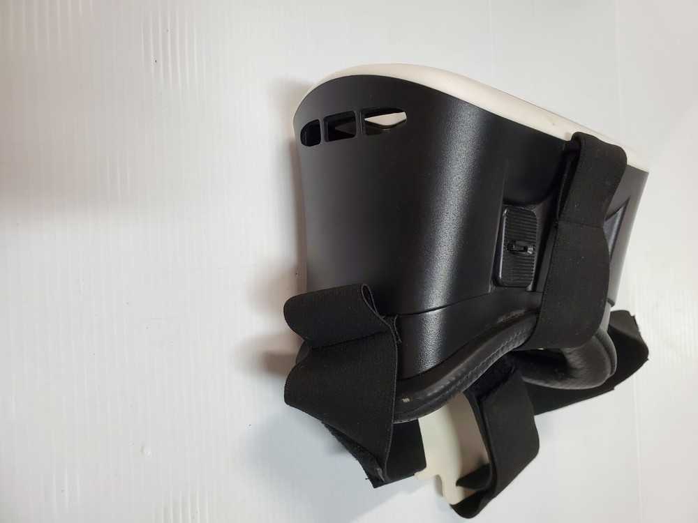 GABBA GOODS VIRTUAL R3DLITY HEADSET, 3D VIRTUAL REALITY ( UNTESTED)