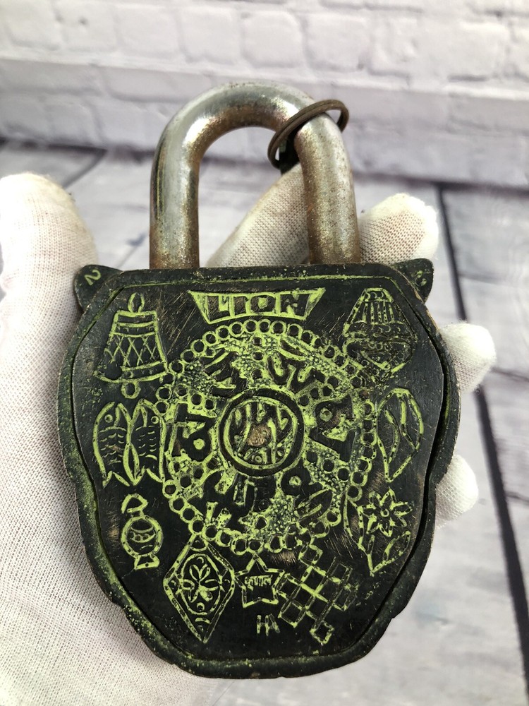 Trinetra artizan solid brass lion padlock with 2 keys fully functional 5.5x 3.5