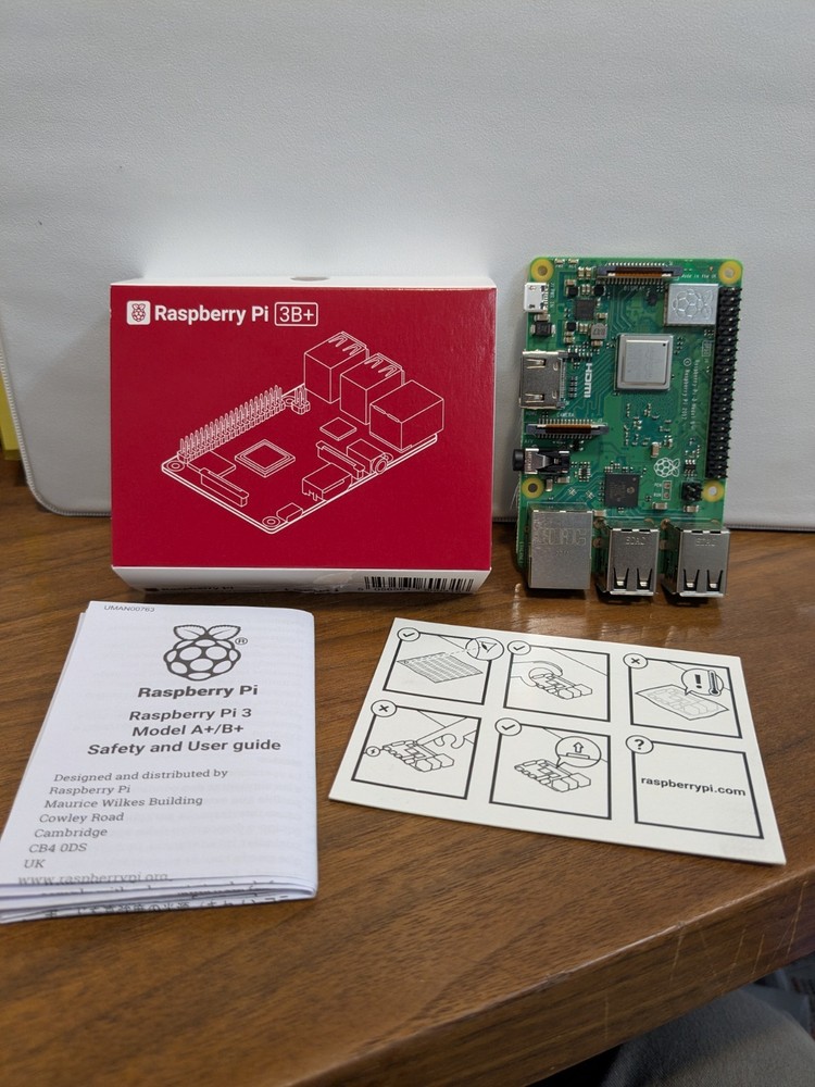 Bundle of 10 Raspberry Pi 3 Model B+