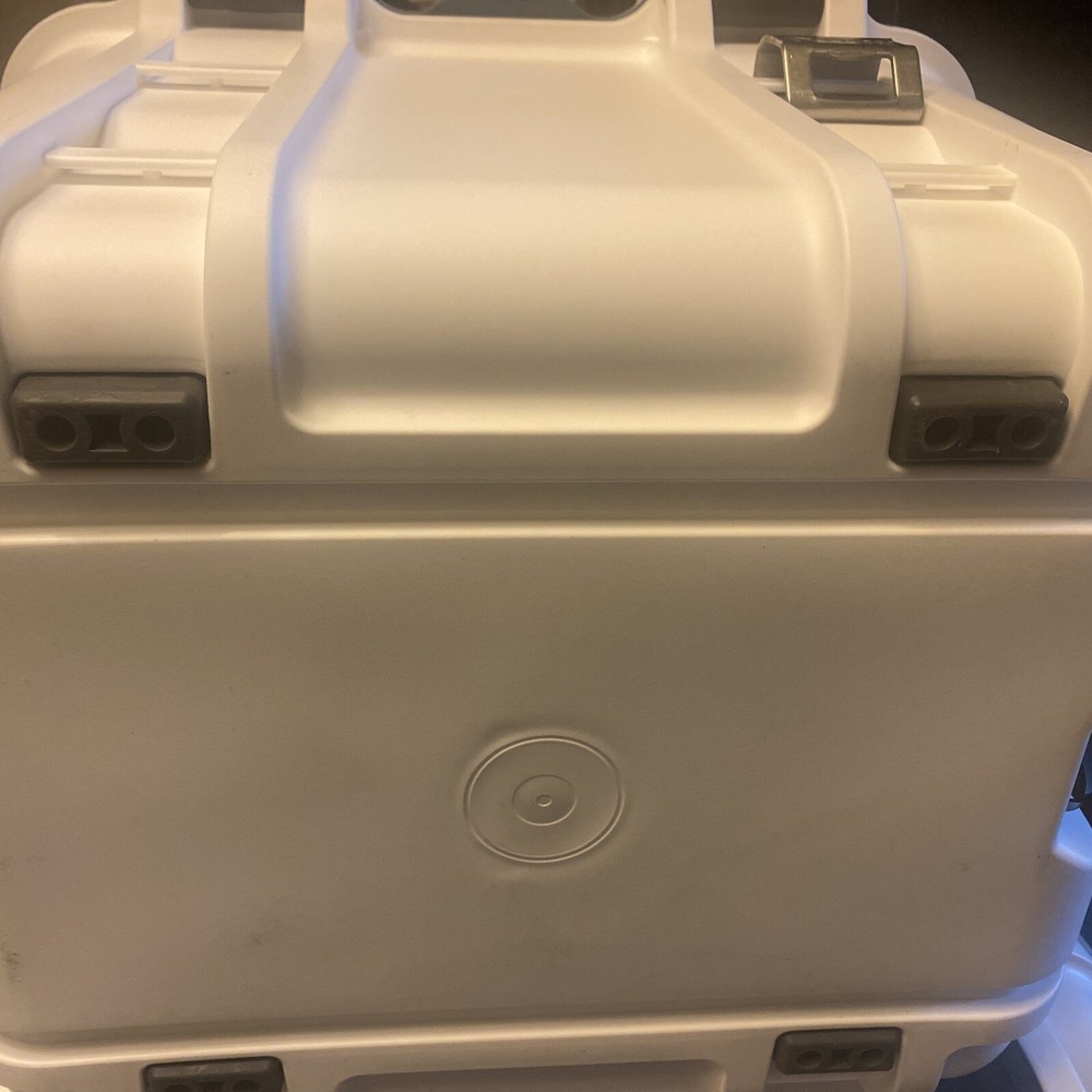 OtterBox - Venture 25-Quart Cooler - White