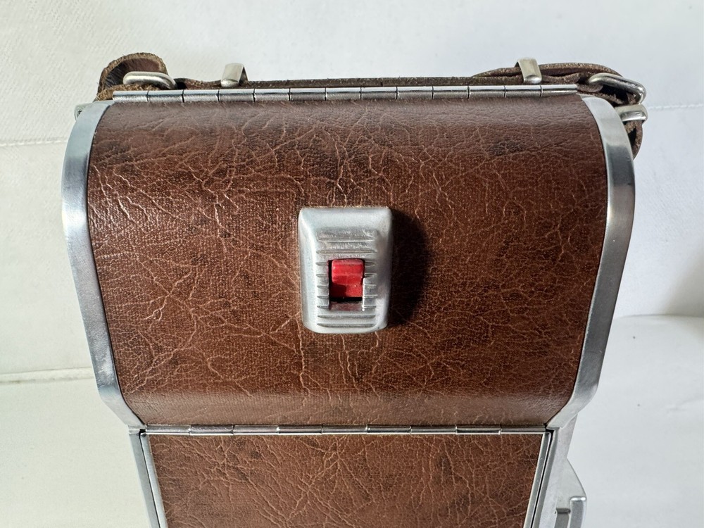 Great Condition Polaroid Land Camera Speedliner Model 95B W/Original Box