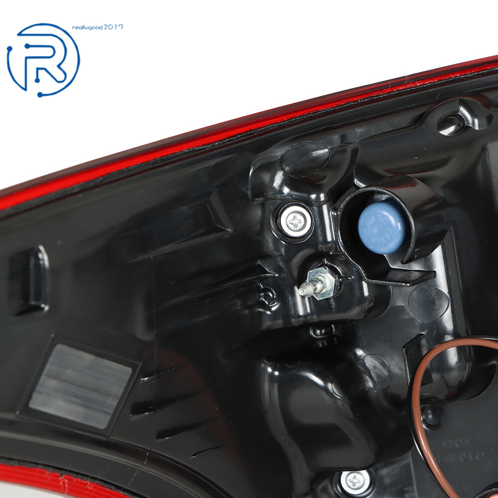 Passenger Right Side For 2016-2020 Mitsubishi Outlander Red Outer Tail Light