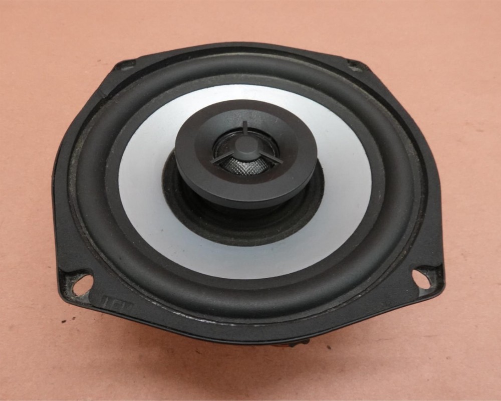 2007-2011 Harley Davidson FLHX Street Glide Front Audio Speaker