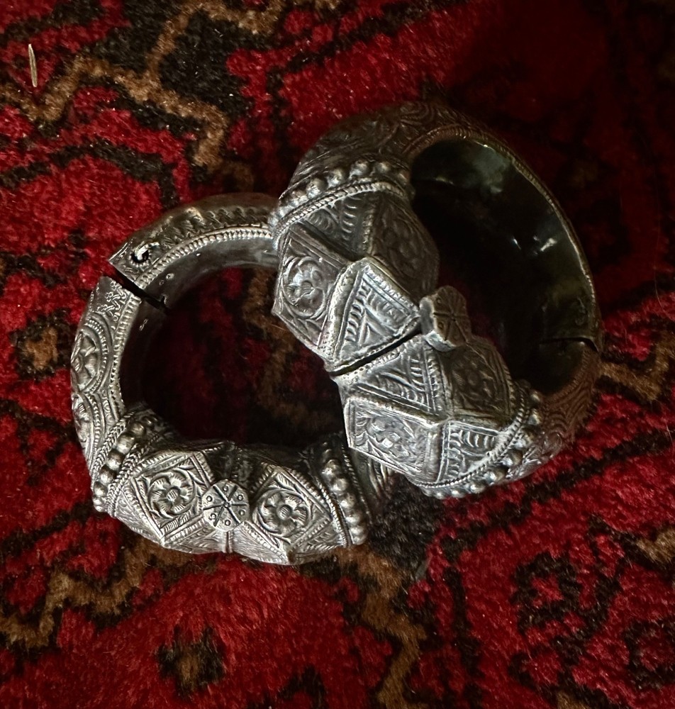 (B) Pair Ornate Antique Omani Anklets Silver