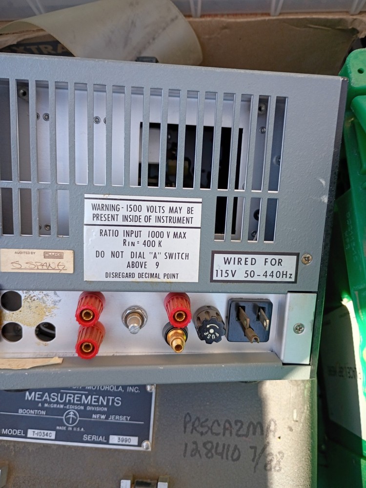 Fluke Model 895A Differential Voltmeter (UNTESTED) As Seen In Pics