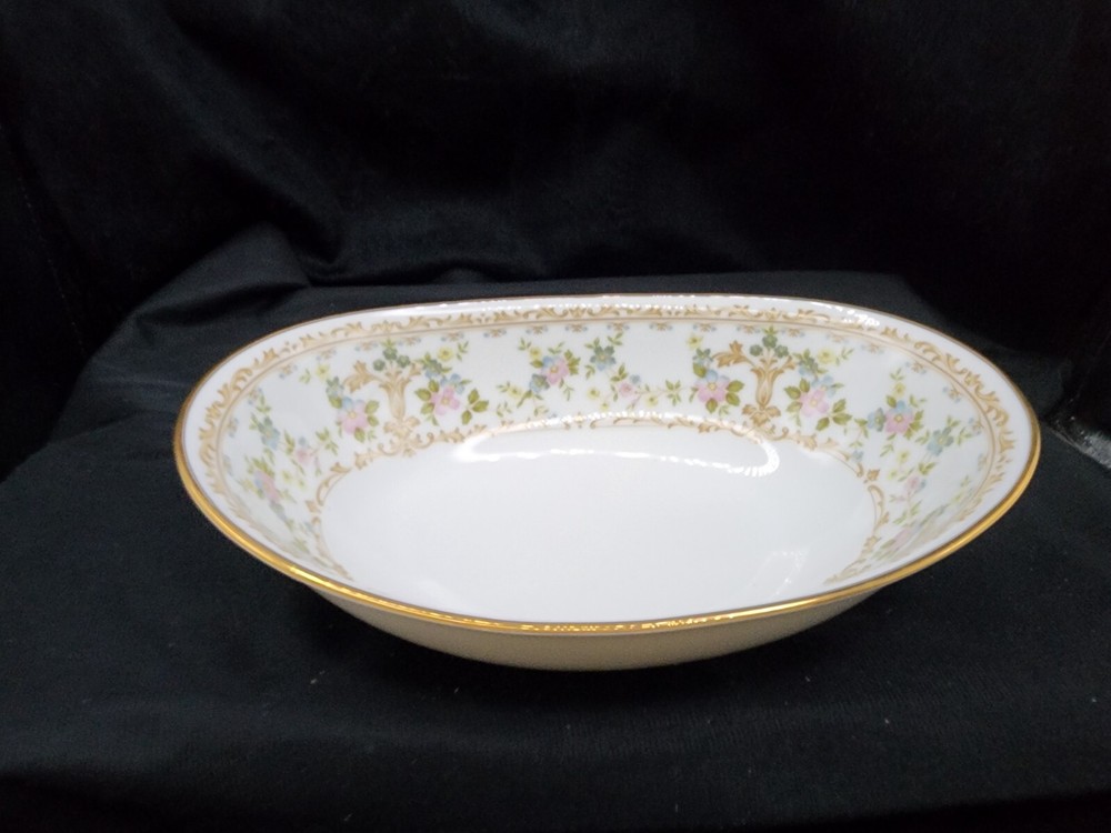 Noritake  Long Ago Oval Vegetable