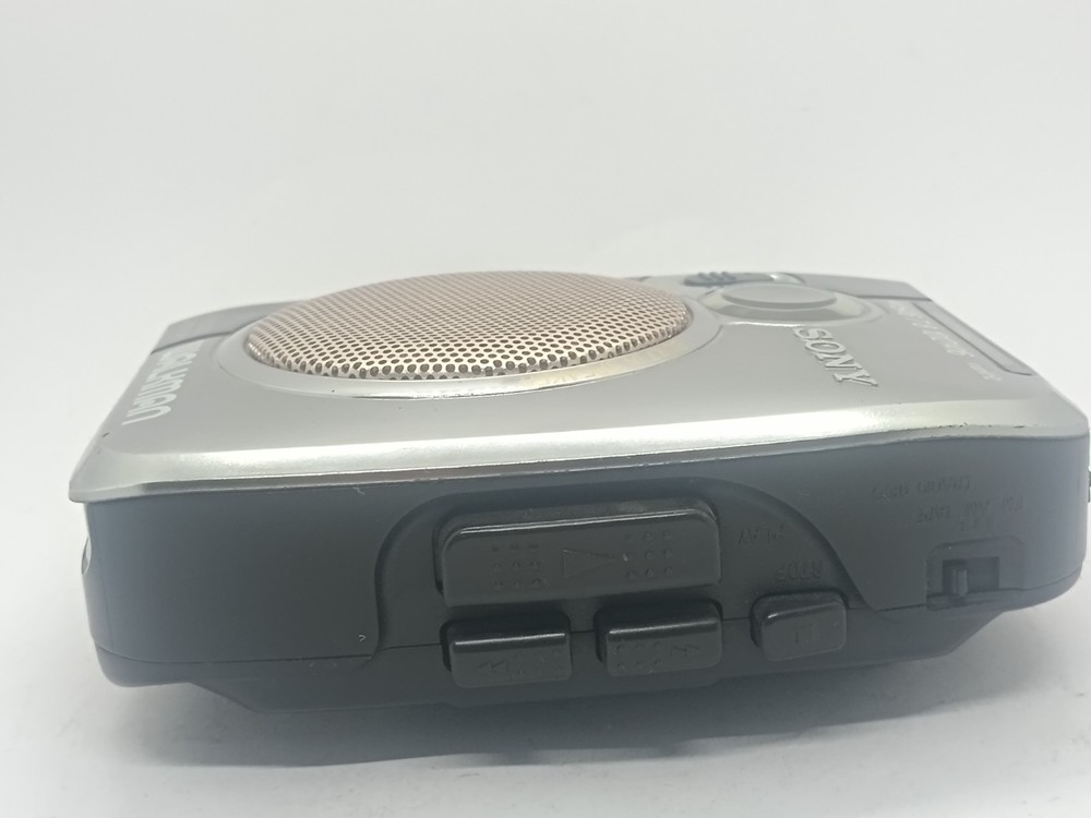 Sony WM SP 1 Walkman Cassette player working with box