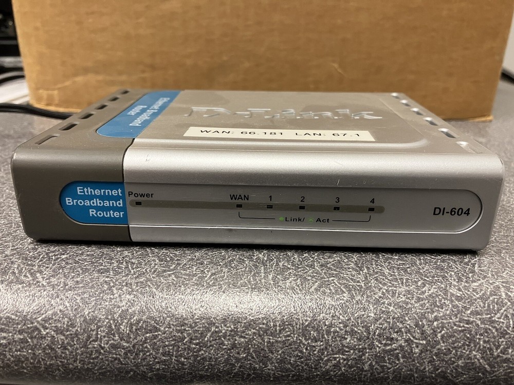 D-Link DI-604 Express Ethernet 4 Port Broadband Router Fully Functional