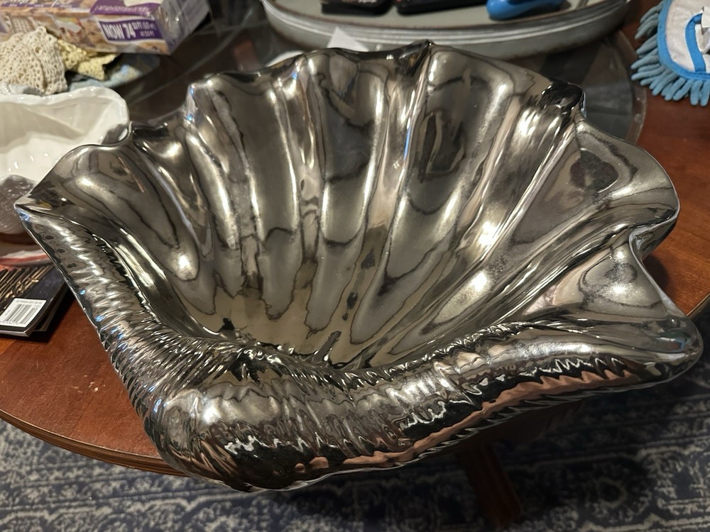 Silver Clam Shell Bowl