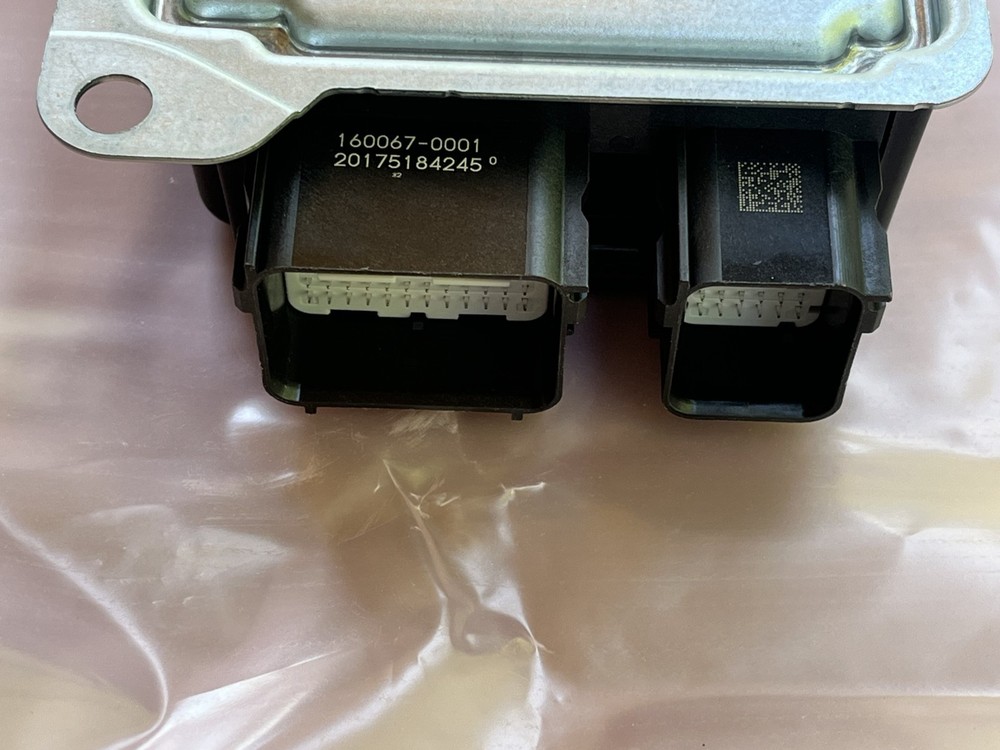 Tesla Model 3 Safety Restraint Control Module Computer 1095757-00-C