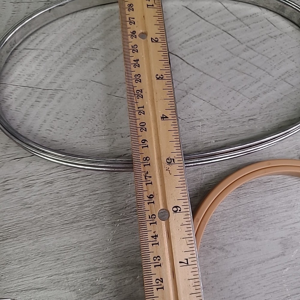 Susan Bates Peg-It Knitting Counter & Assorted Hoops Plastic Metal