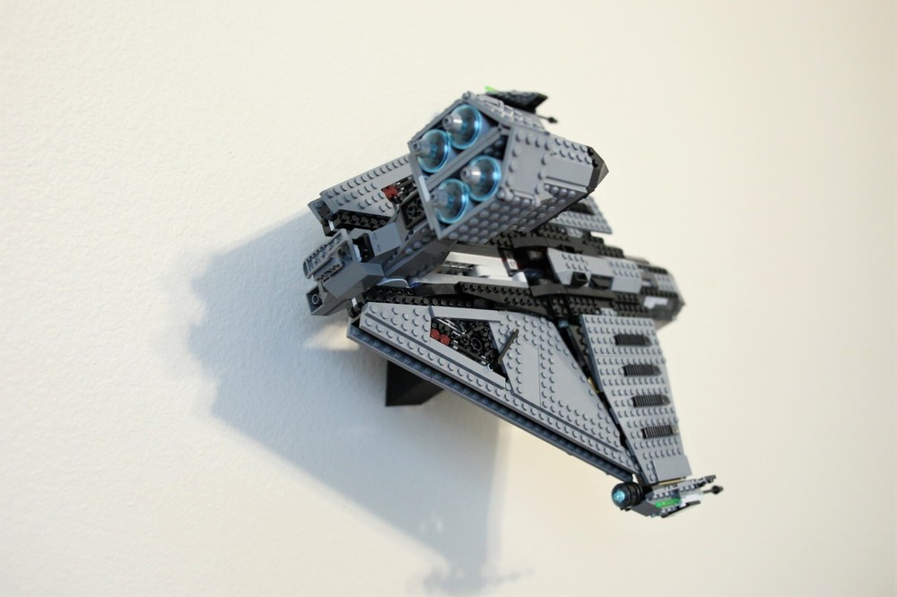 Ultimate Display Solutions wall mount display for Lego 75323 The Justifier