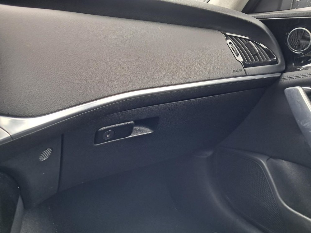 STINGER 2018 Glove Box 4845869