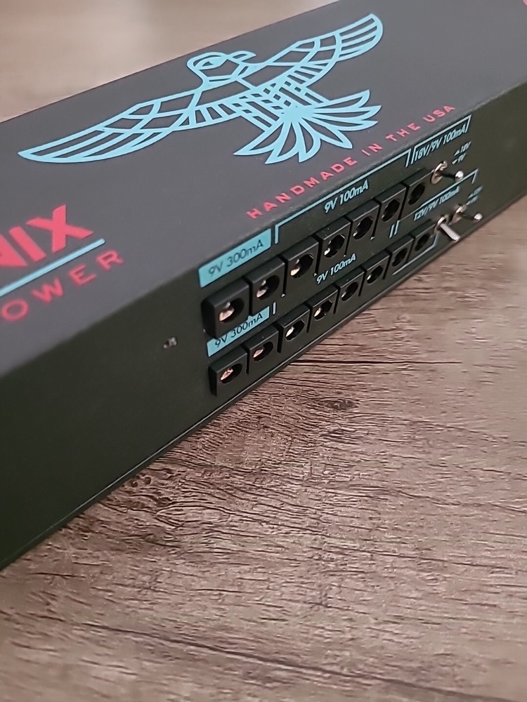 Walrus Audio Phoenix 120V Isolated Power Supply