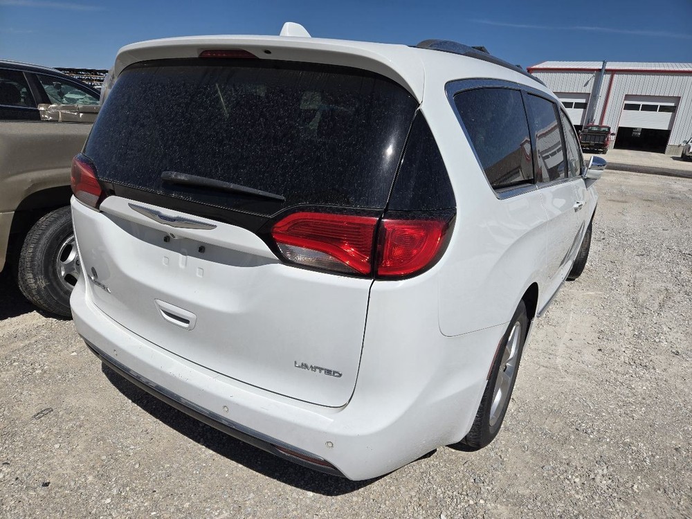 2018-2020 Chrysler PACIFICA Front Dash Mounted 8.4" Display Touch Screen