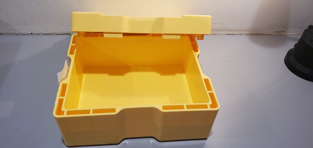 Silver Maple Leaf Yellow Monster Box - Empty - No Tubes