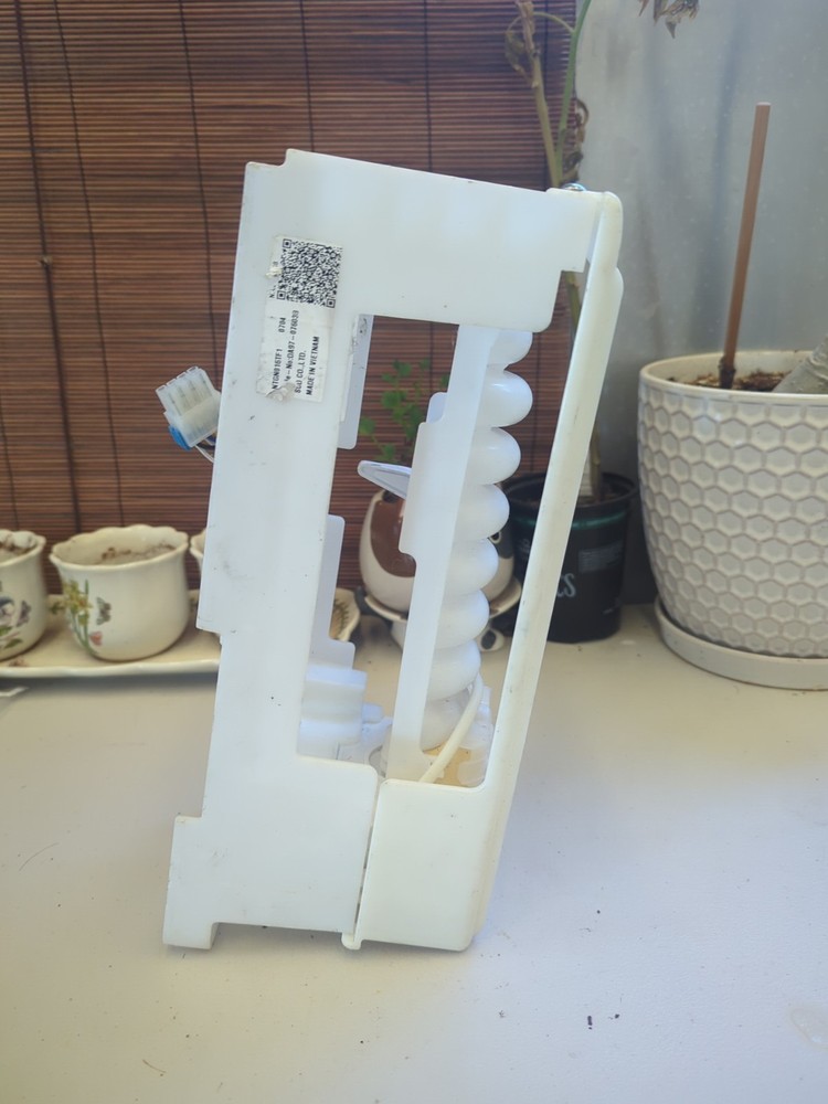 NTGN016TF Refrigerator Ice Maker Assembly Kit