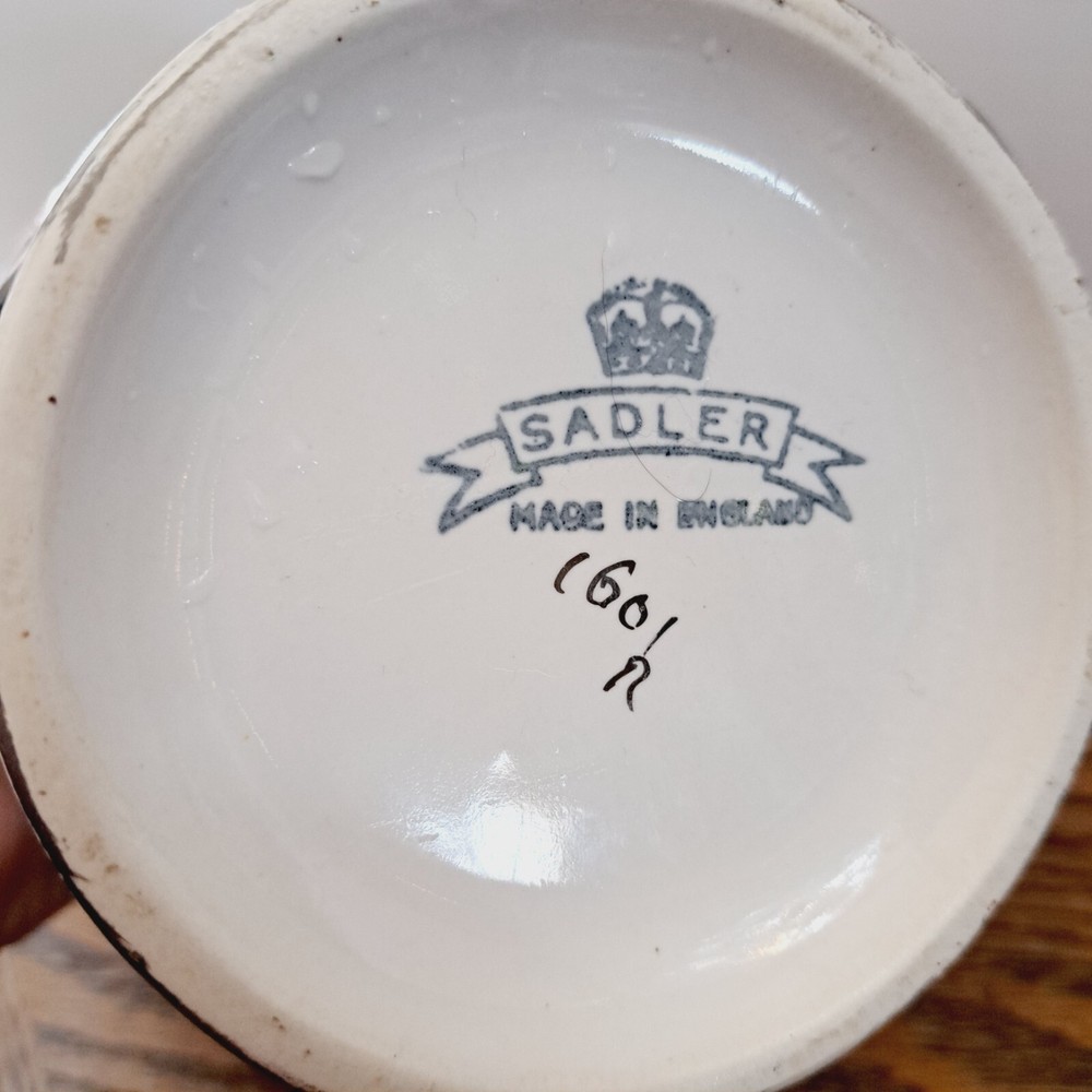 Sadler Large Creamer Silver & White Design