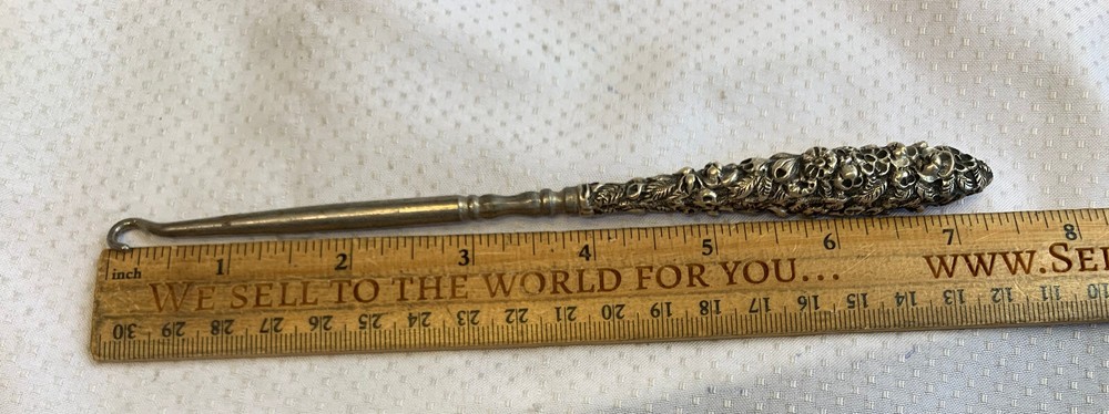Antique Sterling Silver Handled Button Hook Lace Puller Floral Repousse Design
