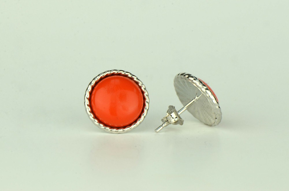 14K Yellow or White Gold Flat Stud Earrings