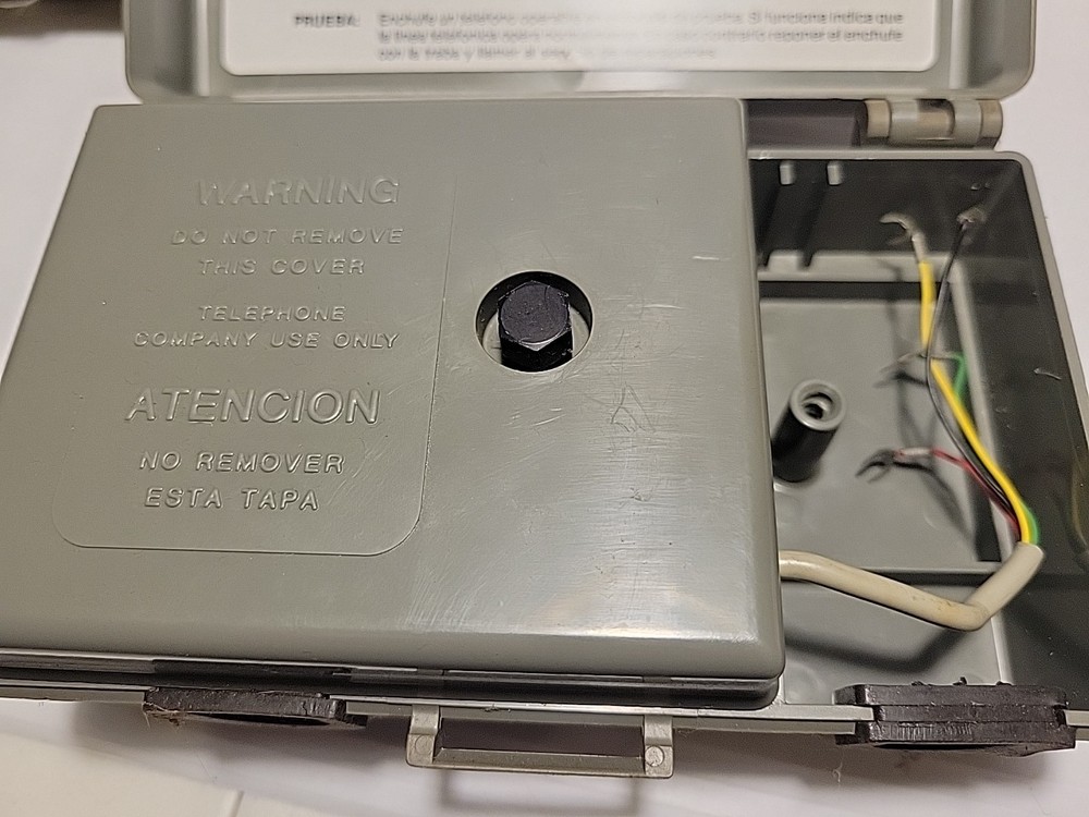 GTE Telephone Network Interface Box Vintage SYLVANIA CP-700