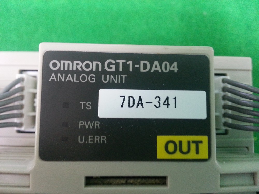 OMRON GT1-DA04 ANALOG UNIT 24V 0.1A, USED