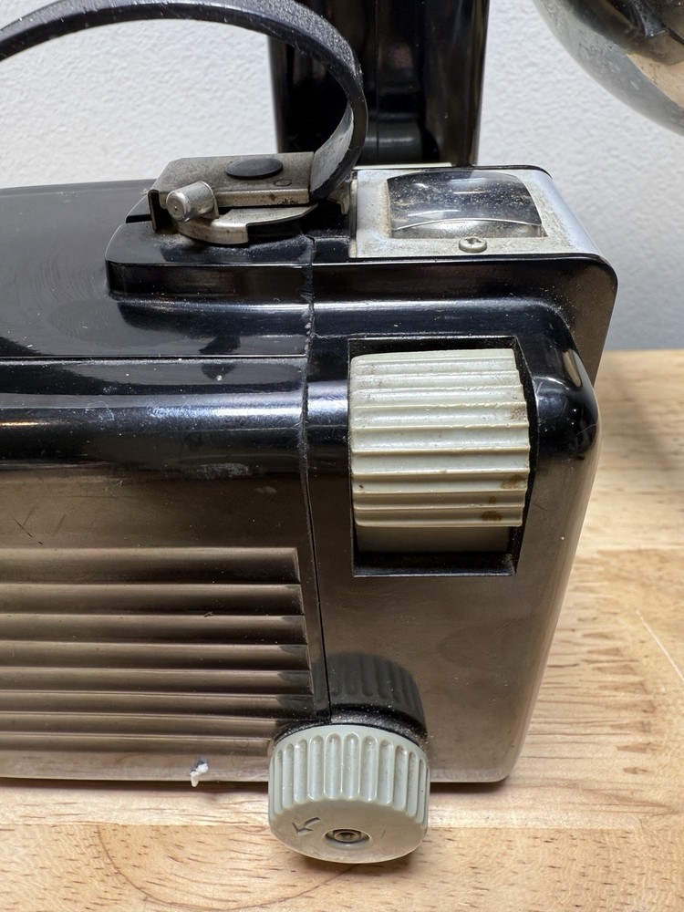 MCM Kodak Brownie Hawkeye Camera Flash Model W/ Kodalite Flasholder Untested