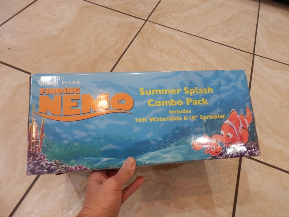 Finding Nemo Disney Pixar 2006 Brand New Summer Splash Combo Pack