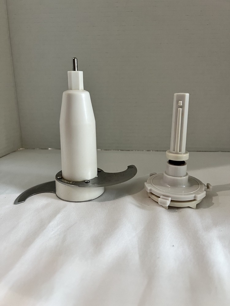 Black & Decker FP2500 Food Processor Work Bowl Gray Handle, Blade and Lid