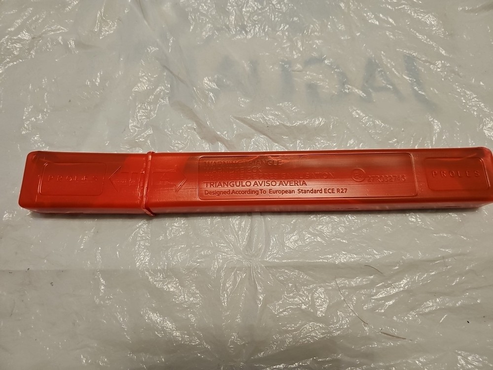 NEW GENUINE Mitsubishi Warning Triangle 27R032746