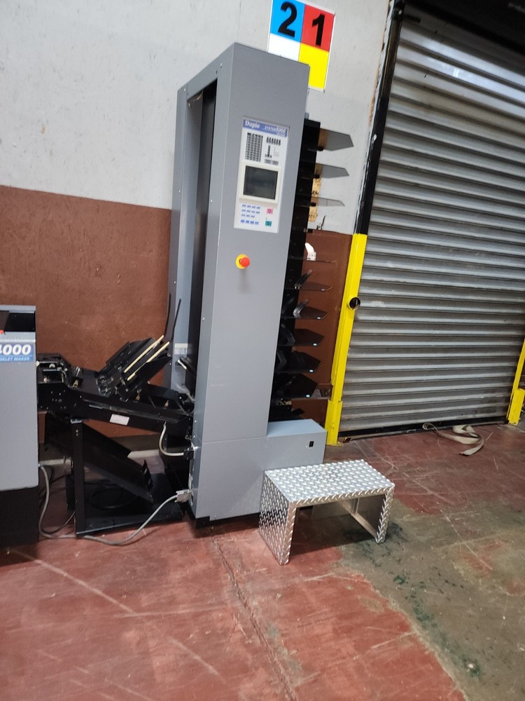 Duplo System 4000 10 Bin Collating System