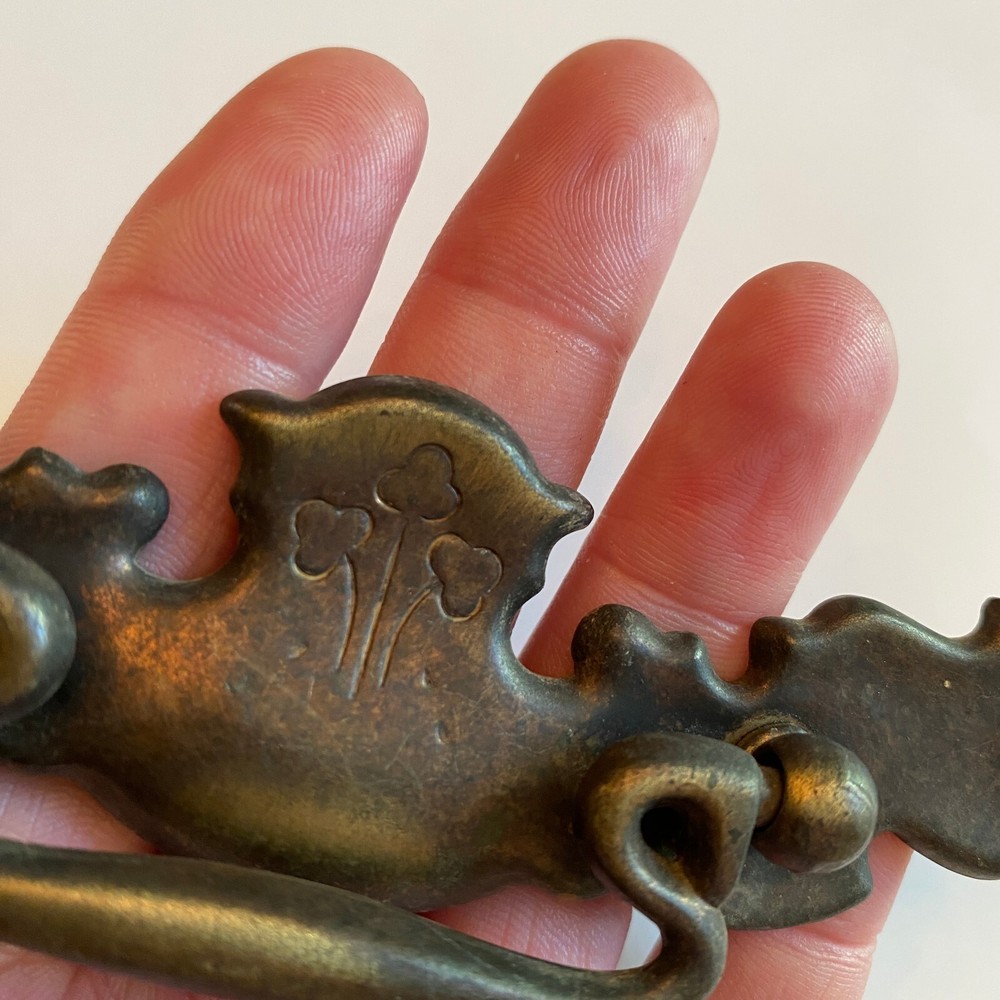 Vintage Drop Pull Country Style Chippendale 2.5" Center