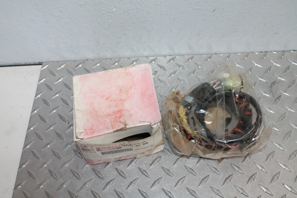 YAMAHA NOS STATOR 5UH-81410-00-00