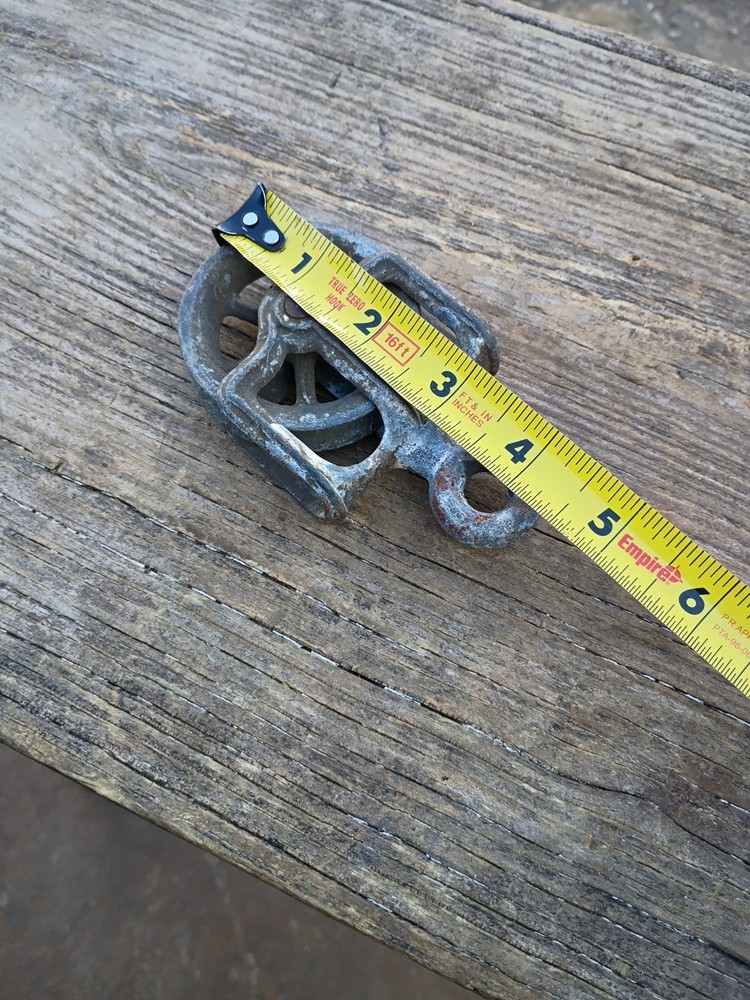 Small Vintage Metal Pulley