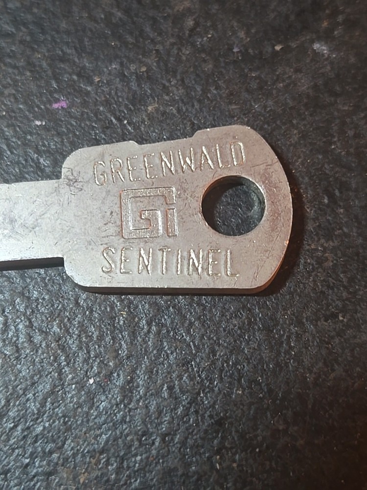 GREENWALD SENTINEL KEY CODED G2186 (3D5)