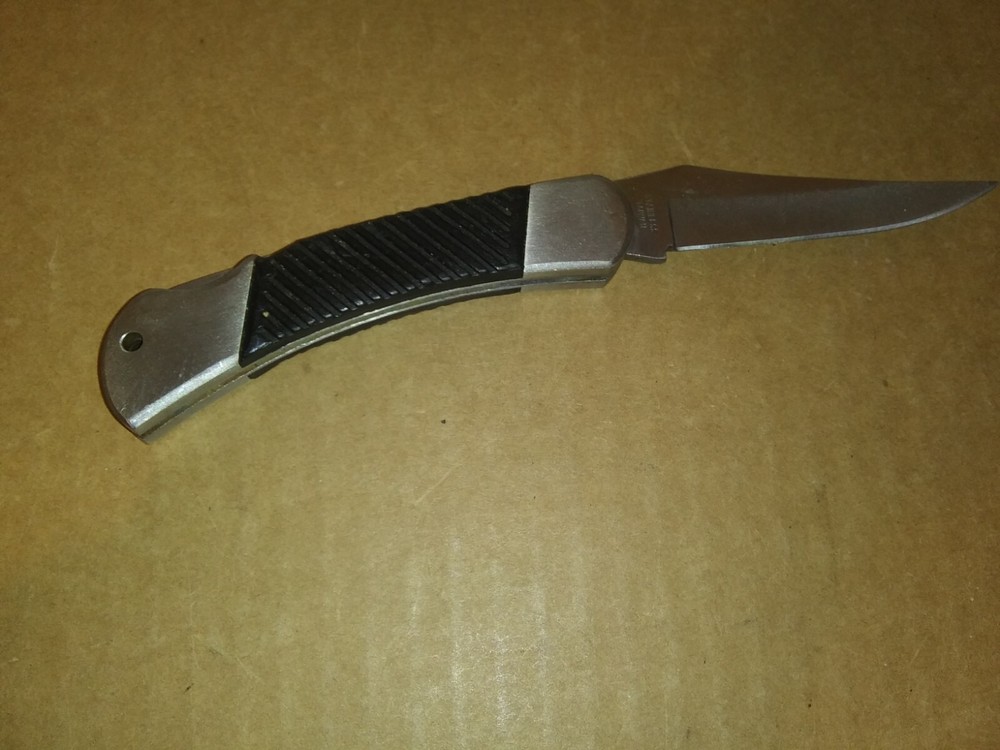 Vintage Sharp Model 425 Lockback Single Blade Folding Knife-Stainless-Black