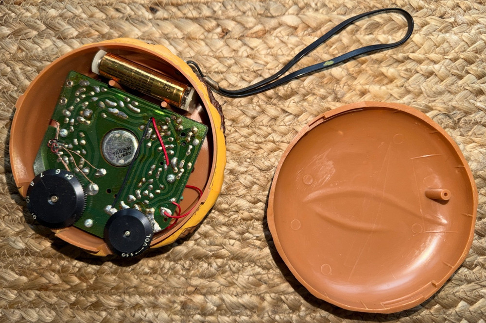 Vintage Hamburger Transistor Radio