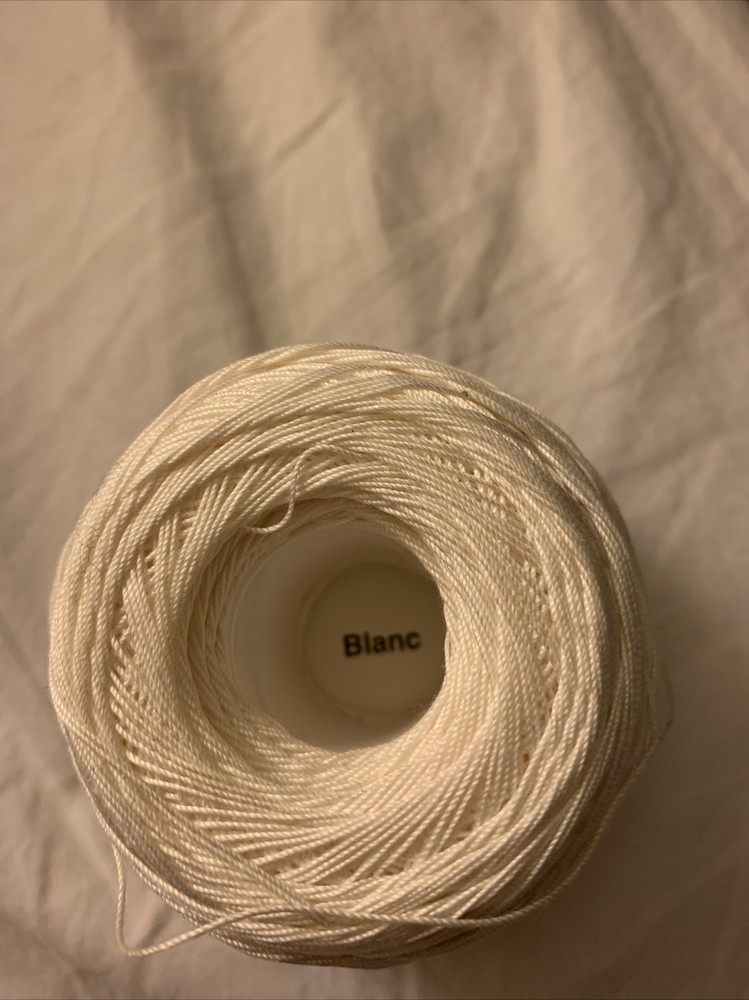 DMC Cebelia No 20 Thread, 1 Ball. Blanc Color