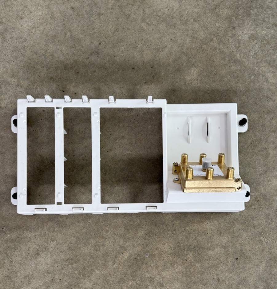 Leviton 47606-BTV Basic Video Unit